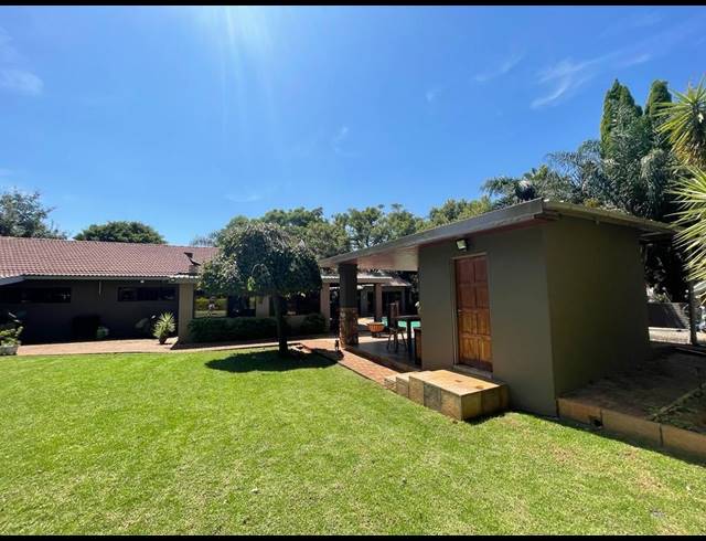 2,791M² BUSINESS FOR SALE IN WATERKLOOF